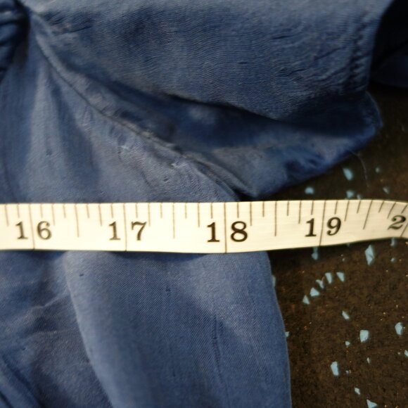 Development by Erica Davies Blouse - Picture 12 of 13